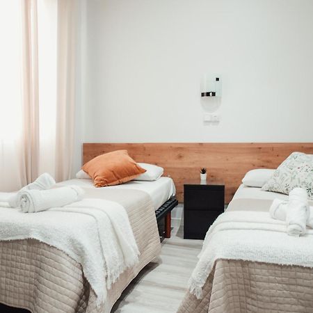 Hostal Ruta De Francia Barcelona Eksteriør bilde