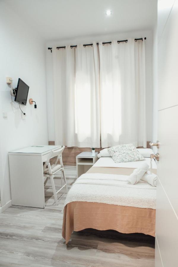 Hostal Ruta De Francia Barcelona Eksteriør bilde