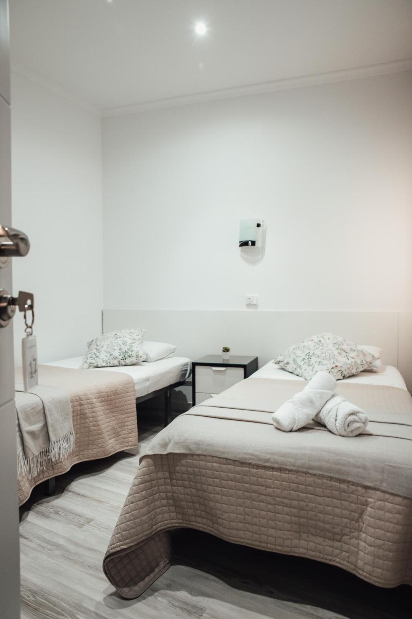Hostal Ruta De Francia Barcelona Eksteriør bilde