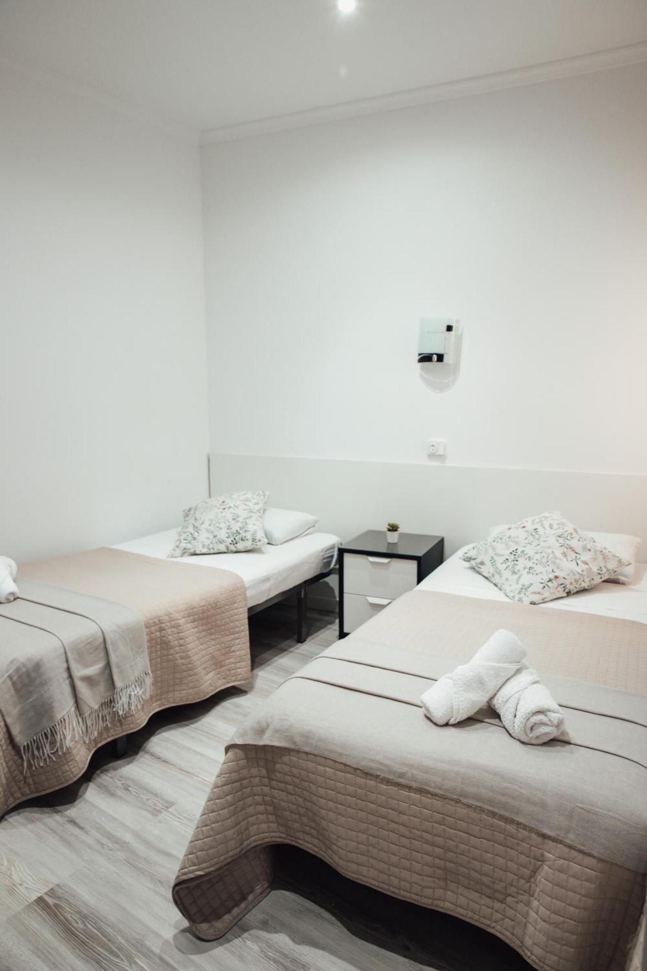 Hostal Ruta De Francia Barcelona Eksteriør bilde