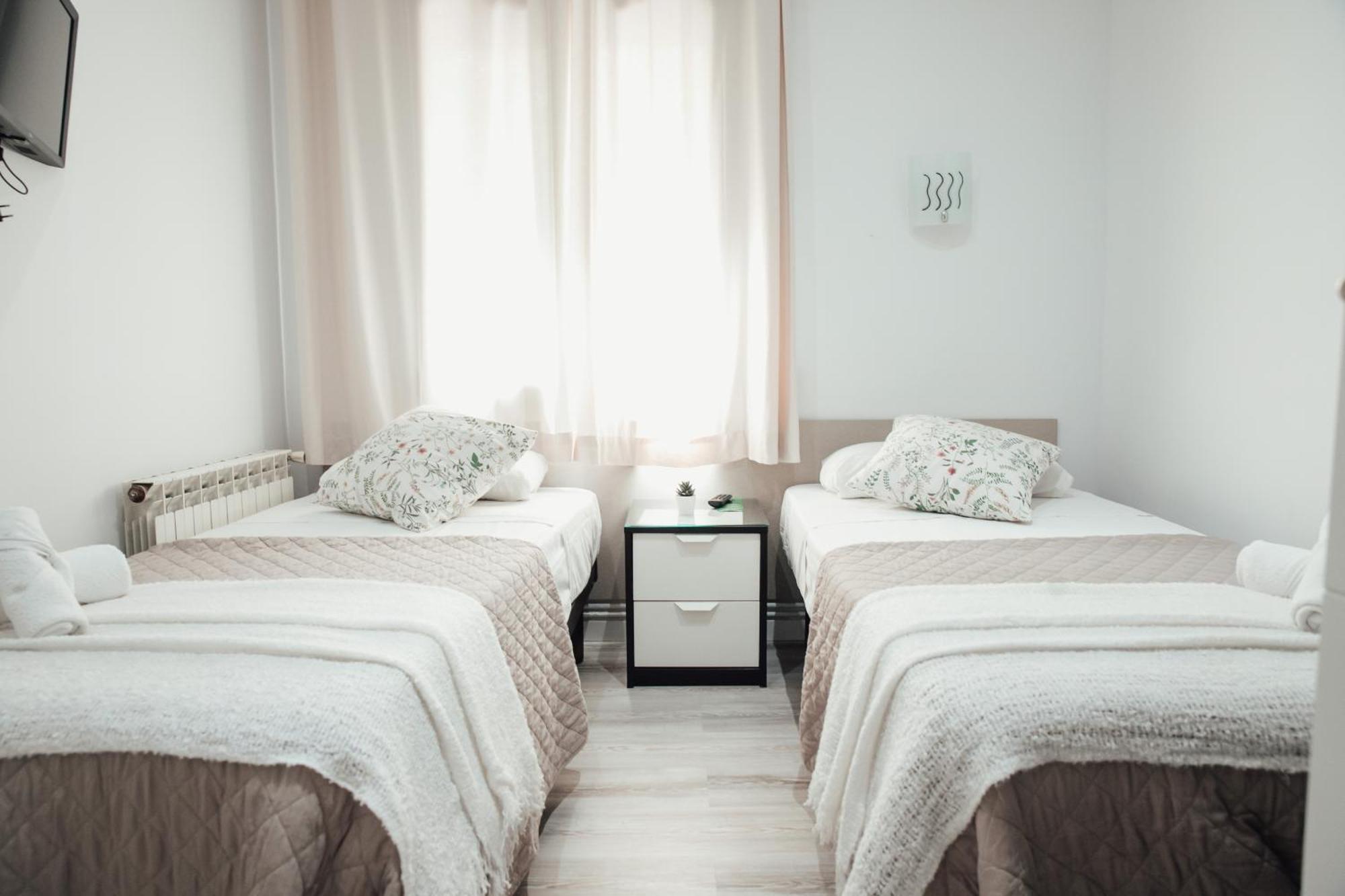 Hostal Ruta De Francia Barcelona Eksteriør bilde