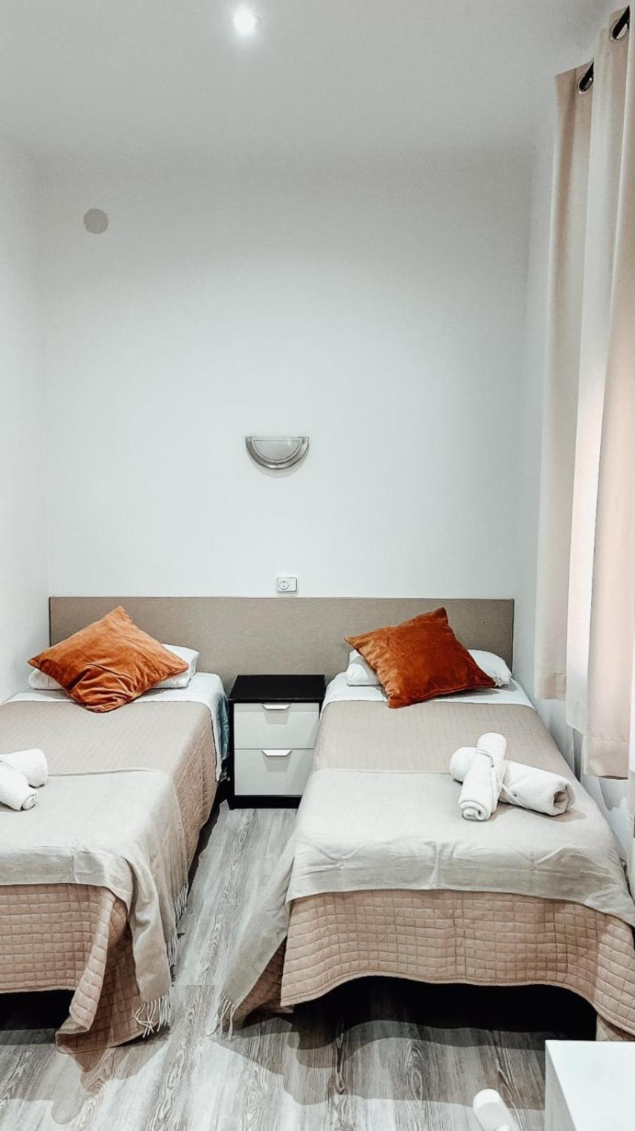 Hostal Ruta De Francia Barcelona Eksteriør bilde