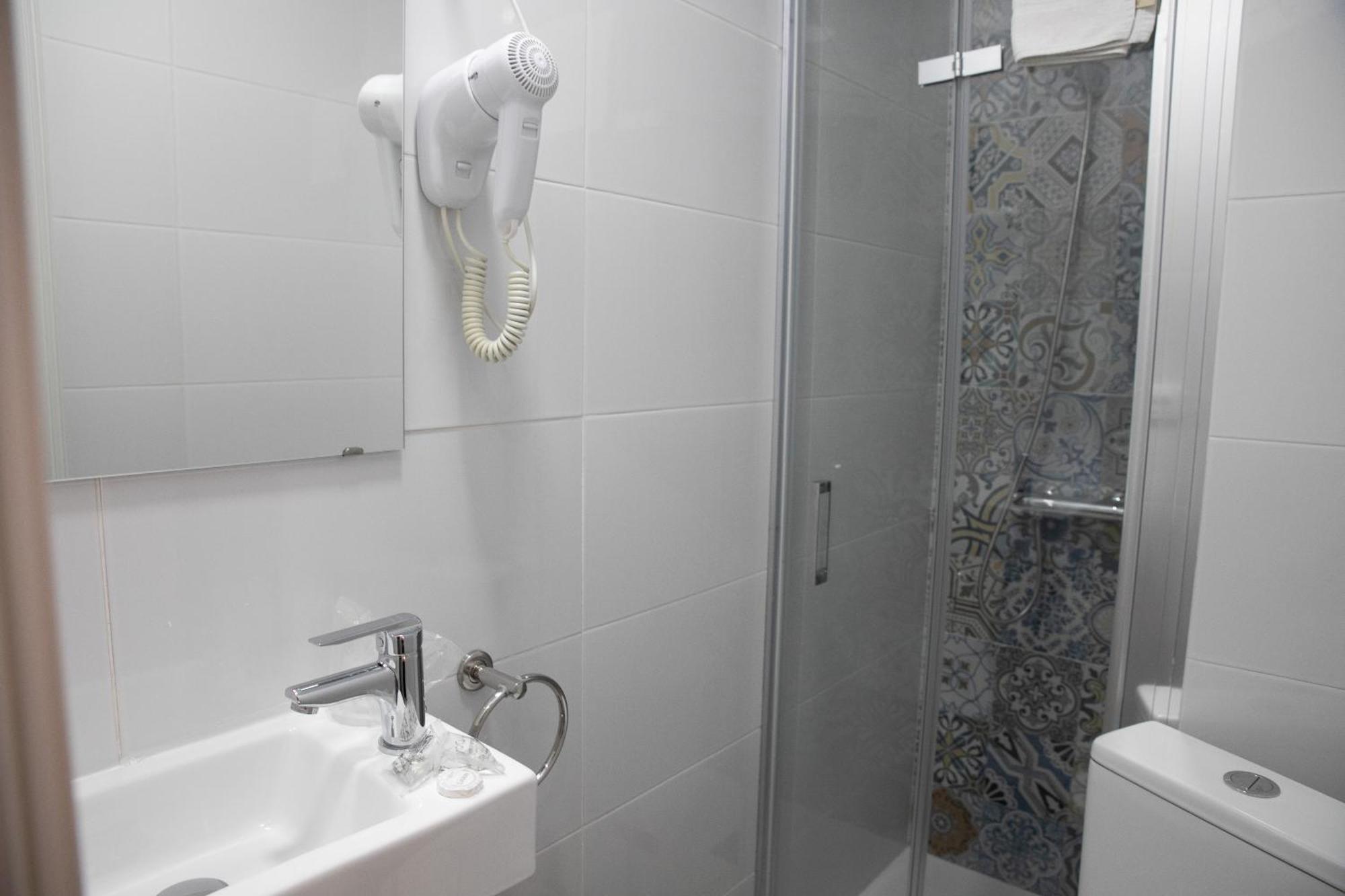 Hostal Ruta De Francia Barcelona Eksteriør bilde